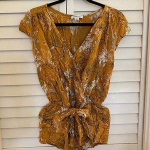 O'neil XS Romper /Mustard Yellow